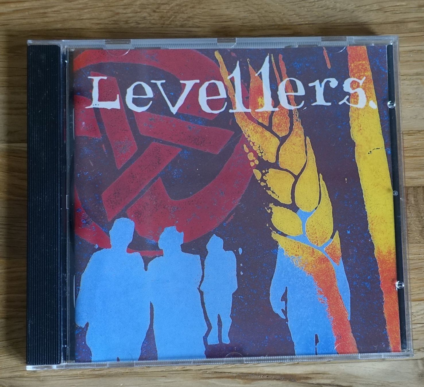 CD: Levellers - F16, CD – Usato da Sessa venduto da fraenklishop