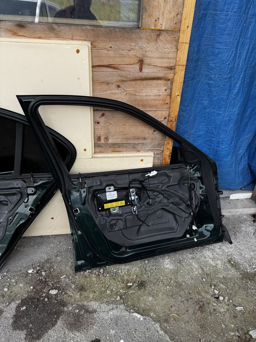 BMW Tutti pezzi di ricambio auto: BMW E46 Türen – Usato da Mühlehorn venduto da DeLuxe_Detailing