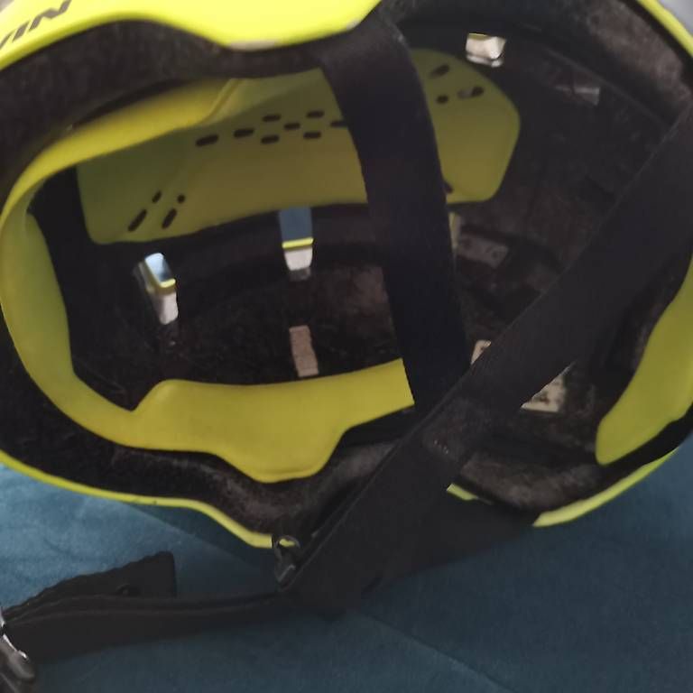 Caschi: Helm Velo /Skateboard 52-55cm – Usato da Bronschhofen venduto da Katrusja 1