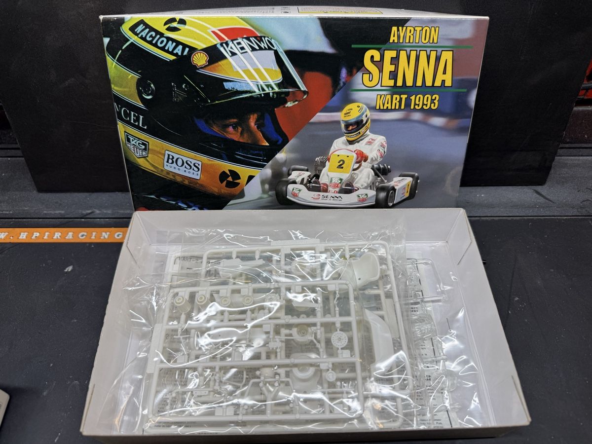 Kit di modellismo & Modellini statici: Kit 1/20 Fujimi senna – Nuovo e nell'imballaggio originale da Morges venduto da passion-cox