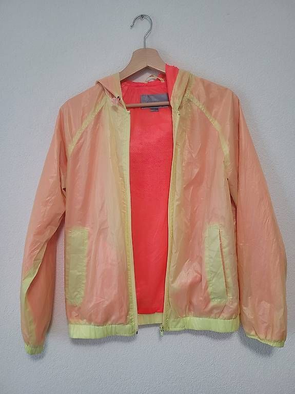 Giacche: Veste coupe-vent avec capuche, taille M – Usato da Lausanne venduto da yul_dbw8 2
