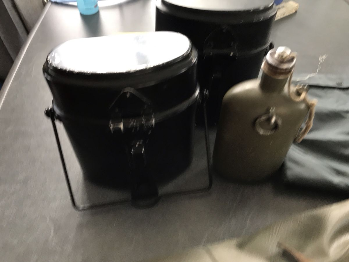 Schweizer Armee Borse: Militärtasche mit Inhalt  – Usato da Aarwangen venduto da sch_8s5v 3