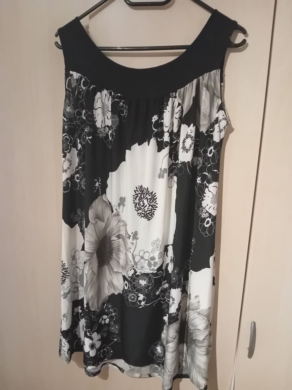 Vestiti: Kleid Gr.38/40 – Usato da Allschwil venduto da Beautyskin 1