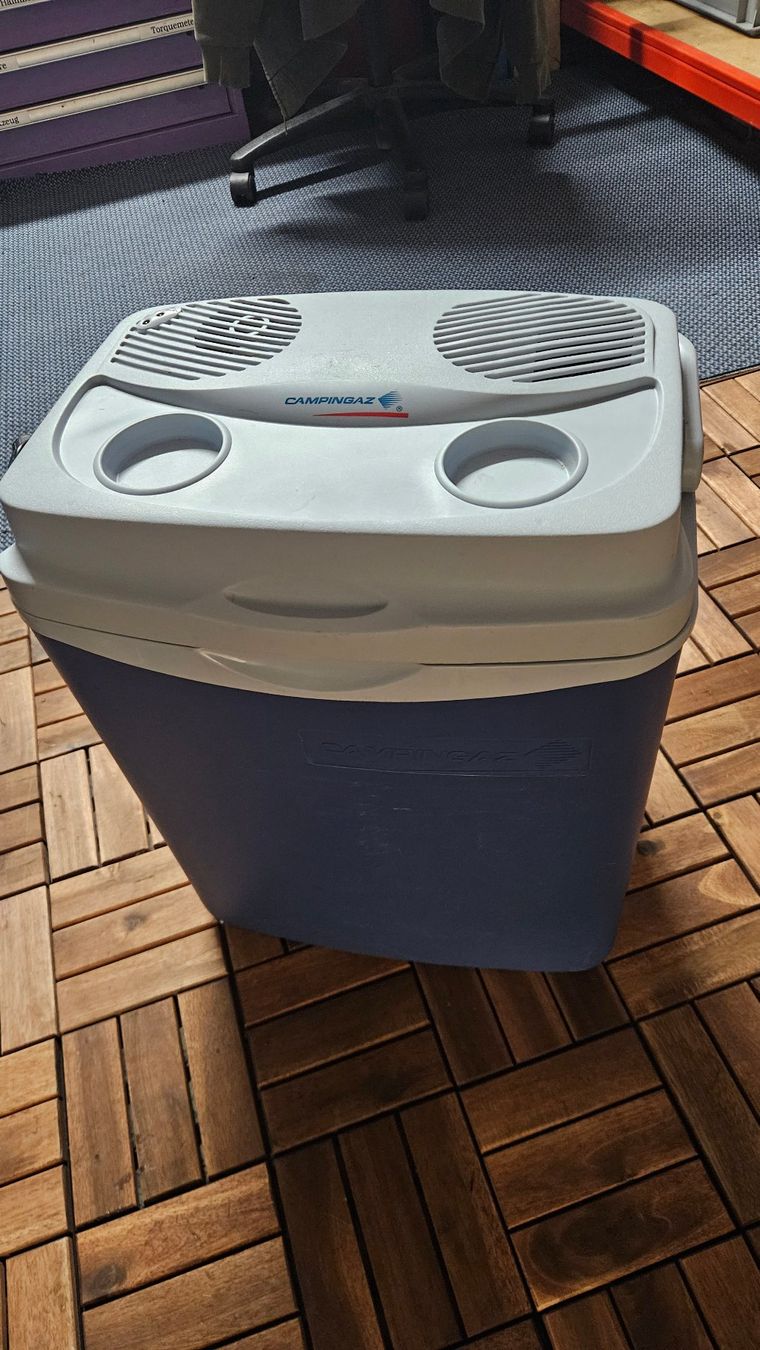 Campingaz Frigoriferi & Refrigeratori: Kühlbox Campingaz – Usato da Embrach venduto da Lingmau