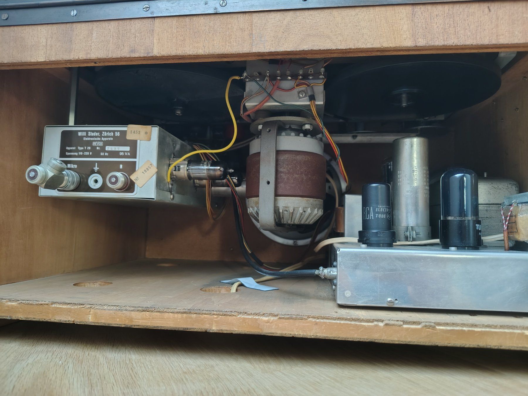 Revox Apparecchi a nastro: Studer Revox T 26 tondband – Usato da Basel venduto da Threemice 4
