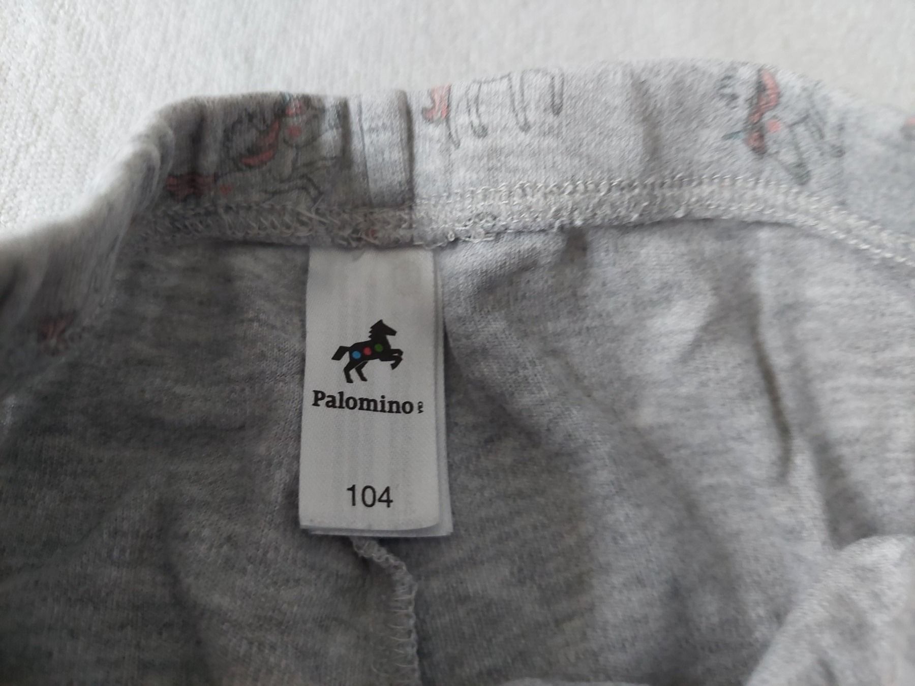 H&M Calze & Collant: 4 Stück 3/4 Leggins Grösse 104 – Usato da Wiesendangen venduto da troawus 2