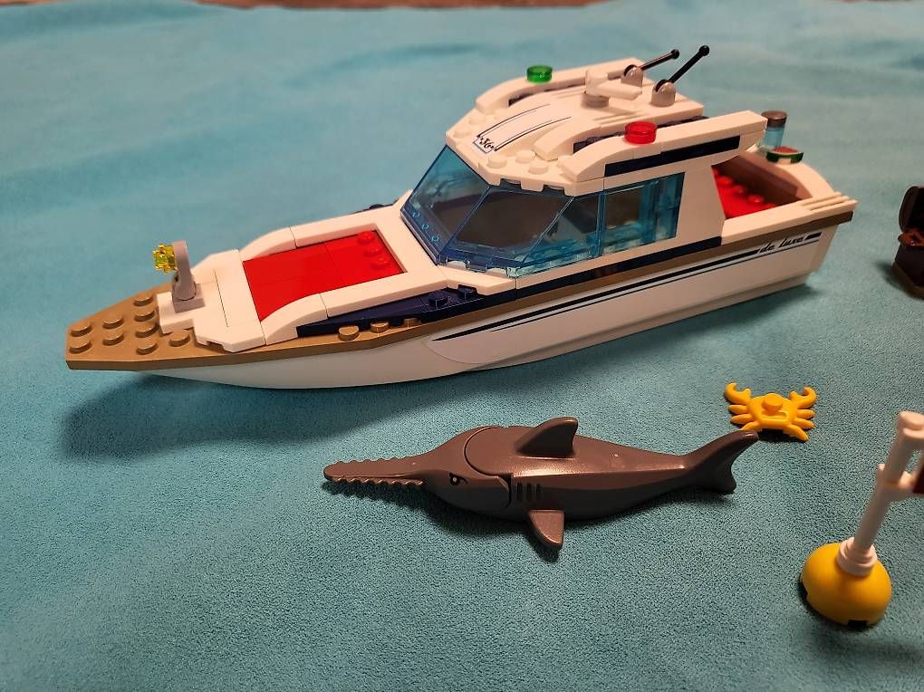 Lego Giocattoli: Lego 60221 Yacht de plongée – Usato da Satigny venduto da Gatoil 2