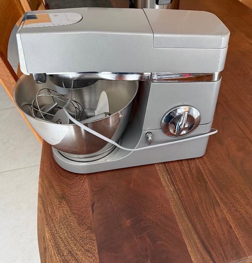Küchengeräte: Kenwood Küchenmaschine – Gebraucht aus Wolfwil von meli_732 1