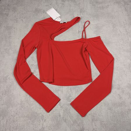 Top Bershka rouge asymétrique ✨ Taille S 