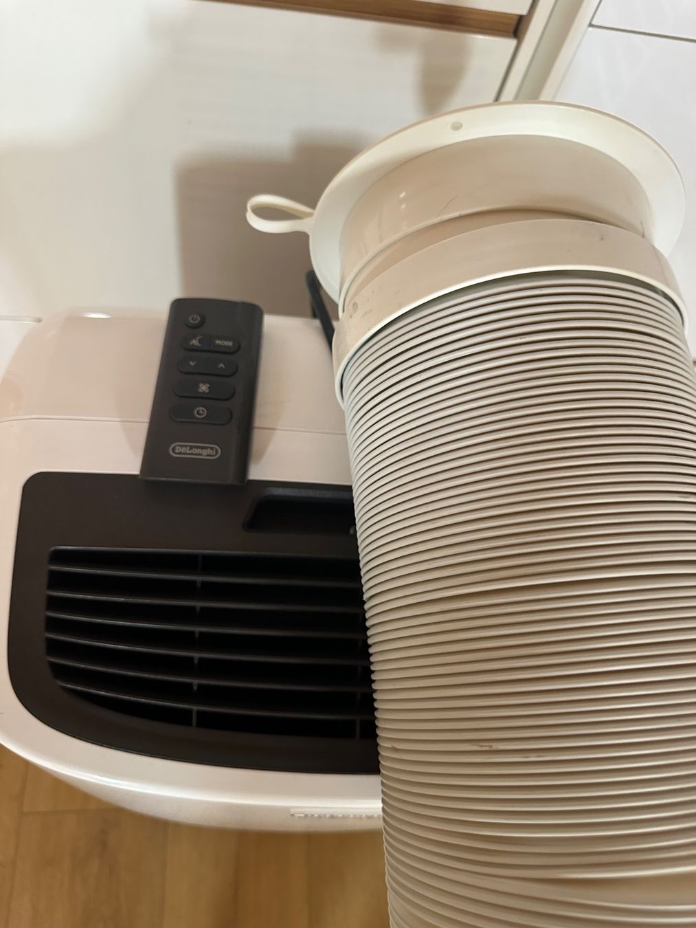 De'Longhi Condizionatori: DeLonghi Pinguino PAC AN110  4 x 4 – Usato da Cham venduto da miami012 3