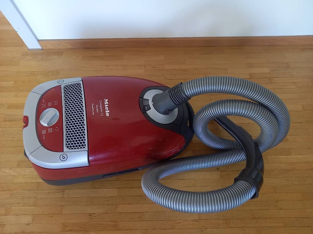 Miele Staubsauger & Zubehör: Miele Staubsauger - vacuum cleaner – Gebraucht aus Zürich von leo_6dwz
