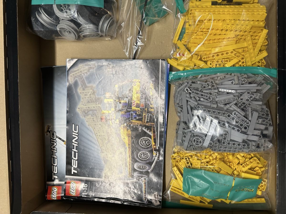 Lego Kit di costruzioni: Lego Technic Pneumatik Kran 8421 – Usato da Zell LU venduto da TinuR480 3