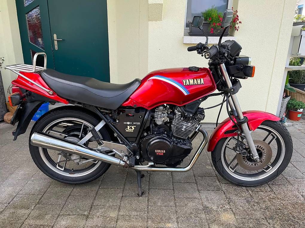 Strasse: Schöner gepflegter Oldtimer – Gebraucht aus Villnachern von Anderaare