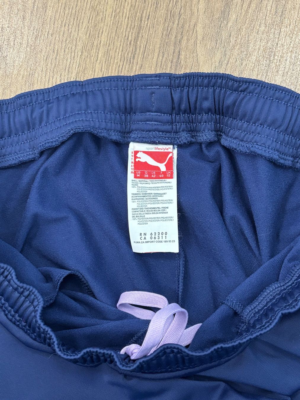 Puma Pantaloni: Trainerhose - Vintage Style - Puma Gr. 38 – Nuovo (secondo la descrizione) da Brügg BE venduto da rutschimedizin 3