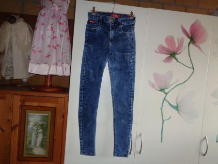 *** Stretchige Jeans *** / von Cia Fashion ab 1.00