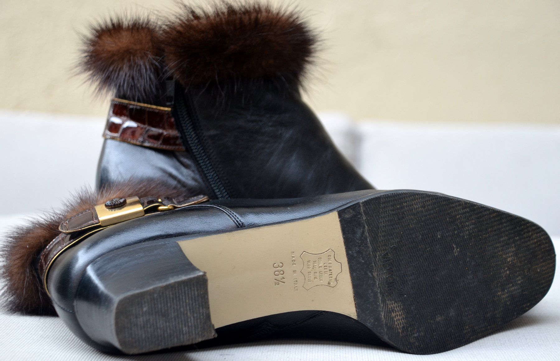 Scarpe da donna: Venezia Stiefeletten / bottines .38.5 – Usato da Collonges venduto da arashee 9