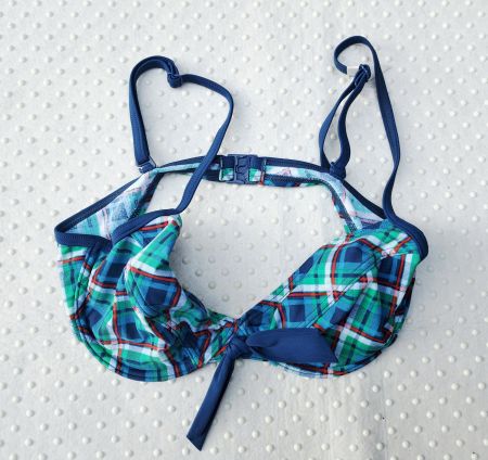 NEU! Buntes Esprit Bikinioberteil Gr. 75B