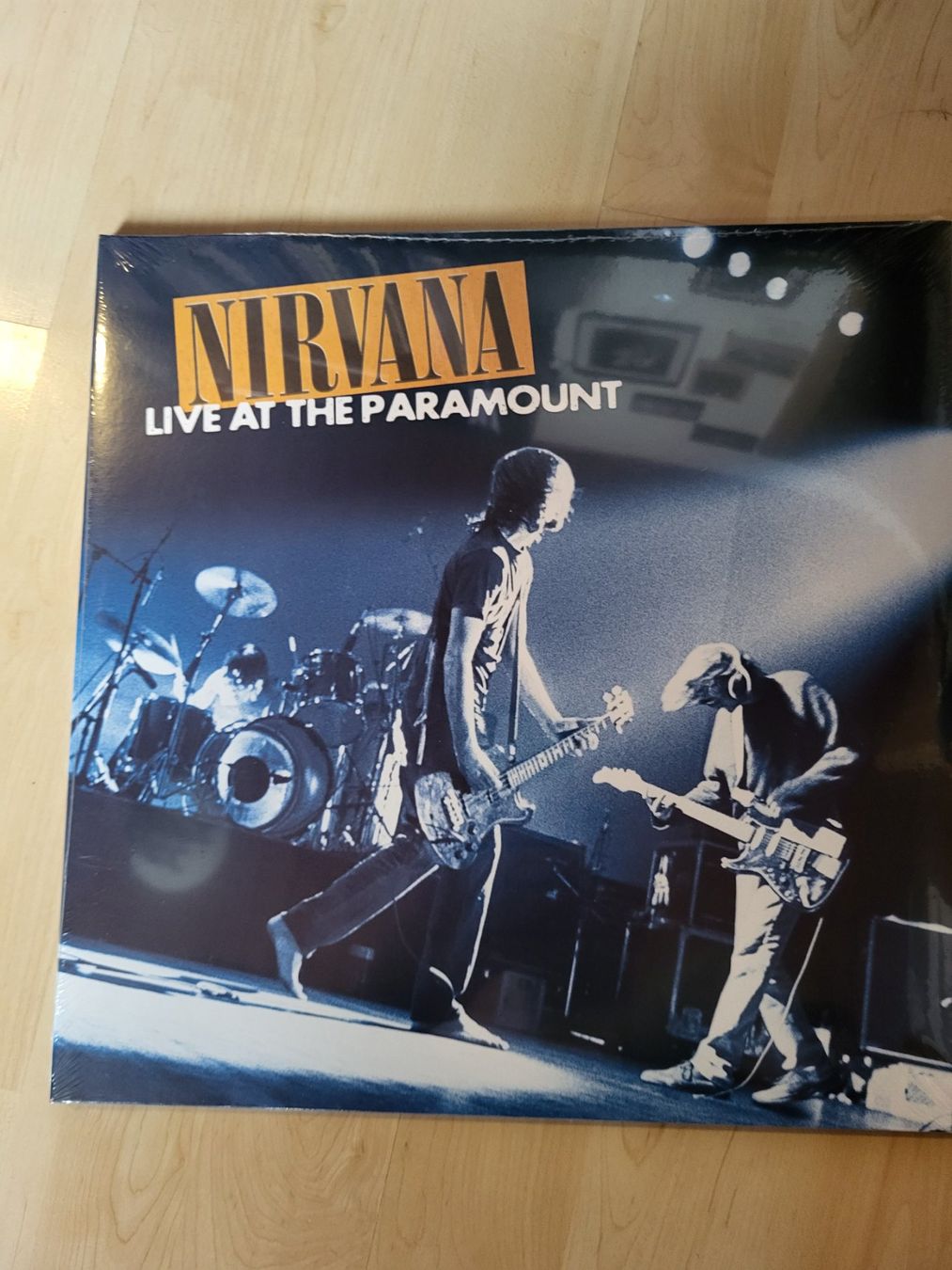 Dischi in vinile: Nirvana - Live At Paramount 2LP (OVP) – Nuovo e nell'imballaggio originale da Thun venduto da Kissthis