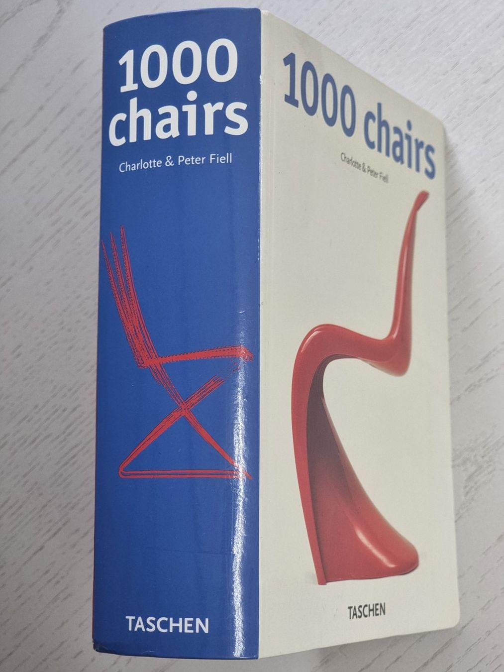 Libri: 1000 Chairs Designklassiker Stühle – Usato da Villigen venduto da Tschachtlan 1