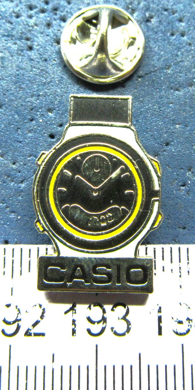 Placchette & Badge: CASIO WATCH UHREN PIN – Usato da Ettingen venduto da Hausi4711