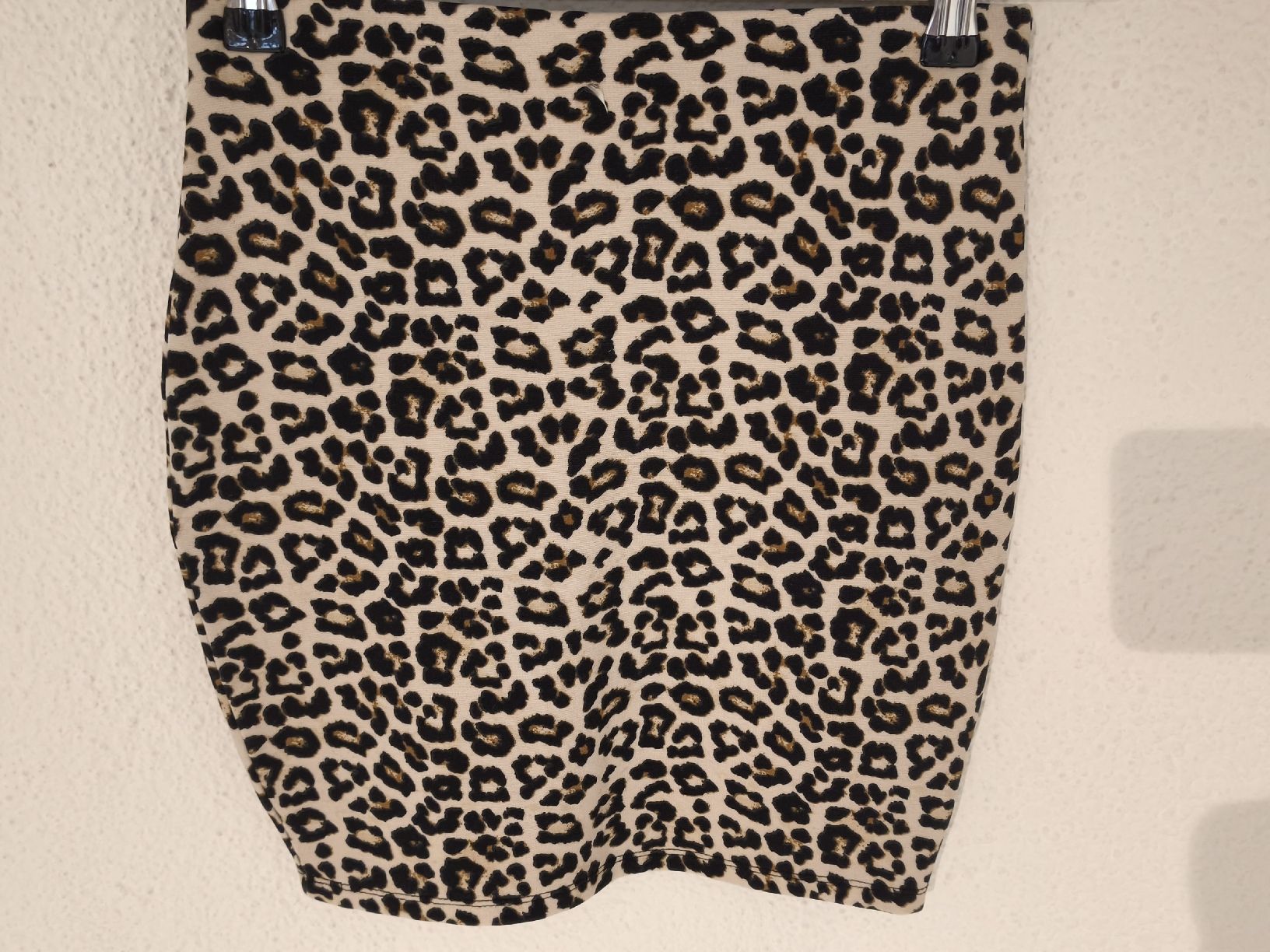 Jupes: Rock AMISU Leo Print Grösse XS , 34  neu – Neuf (Voir description) à Emmetten par SecondhandSiska 1