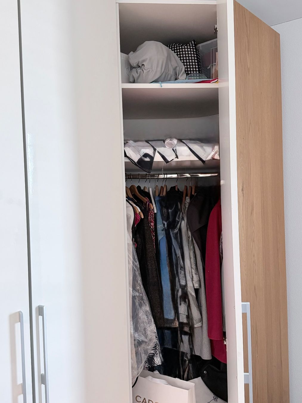 Musterring Armadi: MUSTERRING Wardrobe Excellent condition 2 meters length – Nuovo (secondo la descrizione) da Zug venduto da eve_w5nl 3