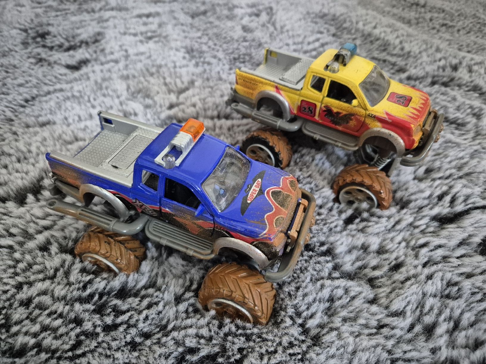 Modellautos: Spielzeugauto Sammlung, 8 Stück, verschiedene Modelle – Gebraucht aus Widnau von KleineHonigblume 3