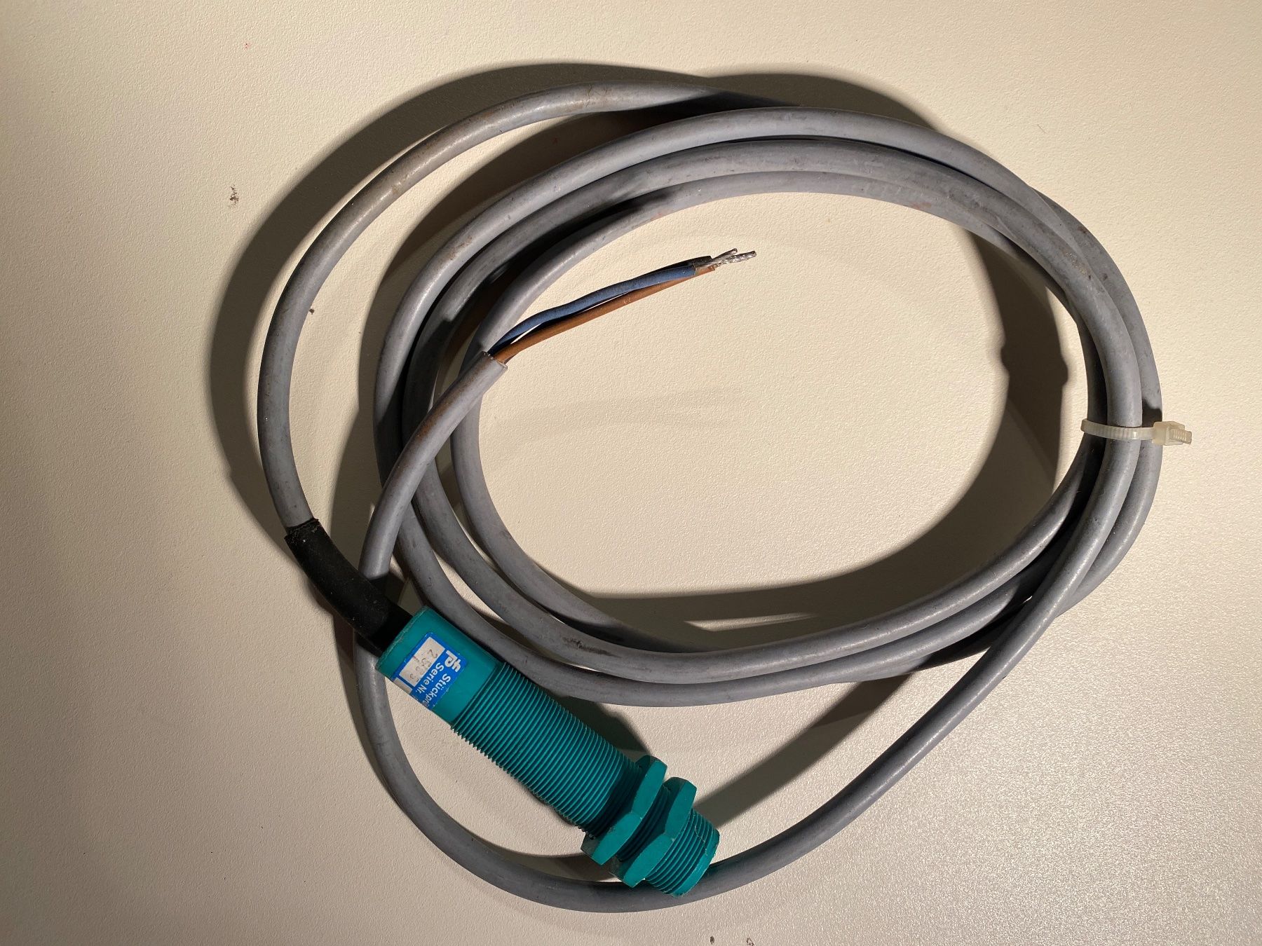 Componenti elettronici: Induktiver Sensor Pepperl+Fuchs, fast neuwertig – Usato da Brislach venduto da hueg54 2