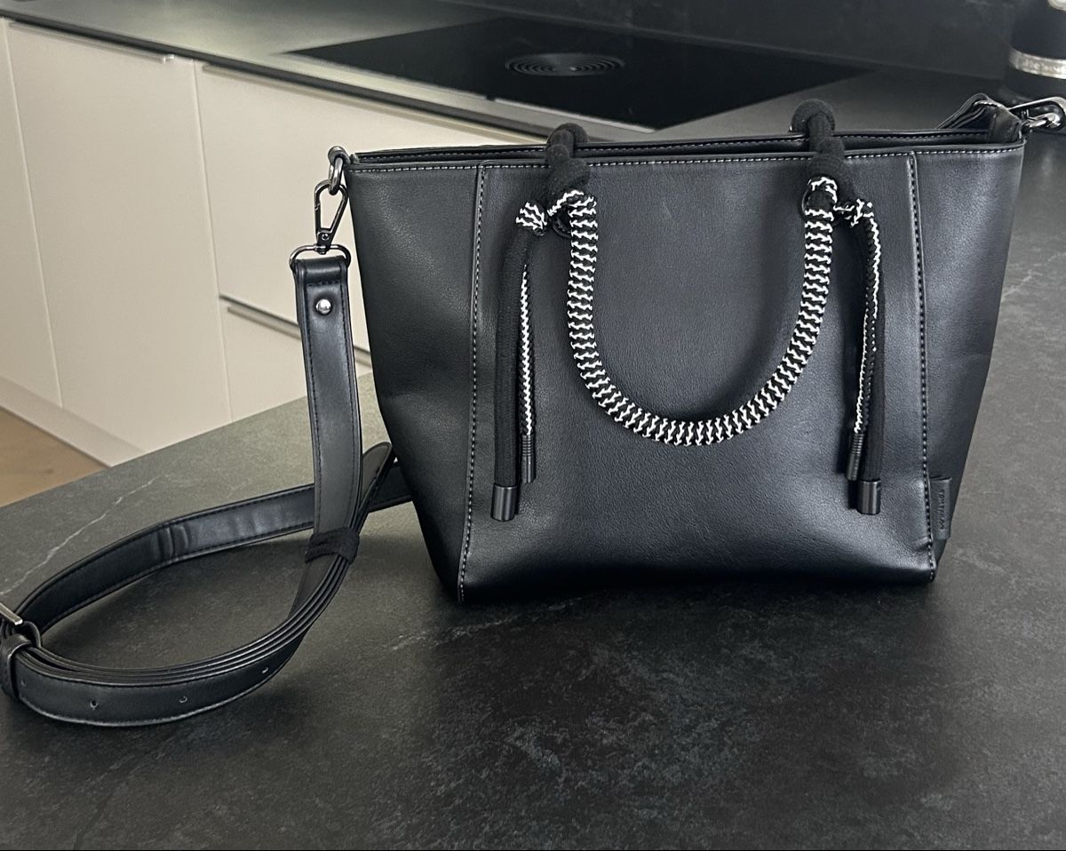 Tom Tailor Borse da donna: Tom Tailor Handtasche, Schwarz – Usato da Wolfhausen venduto da Nihei