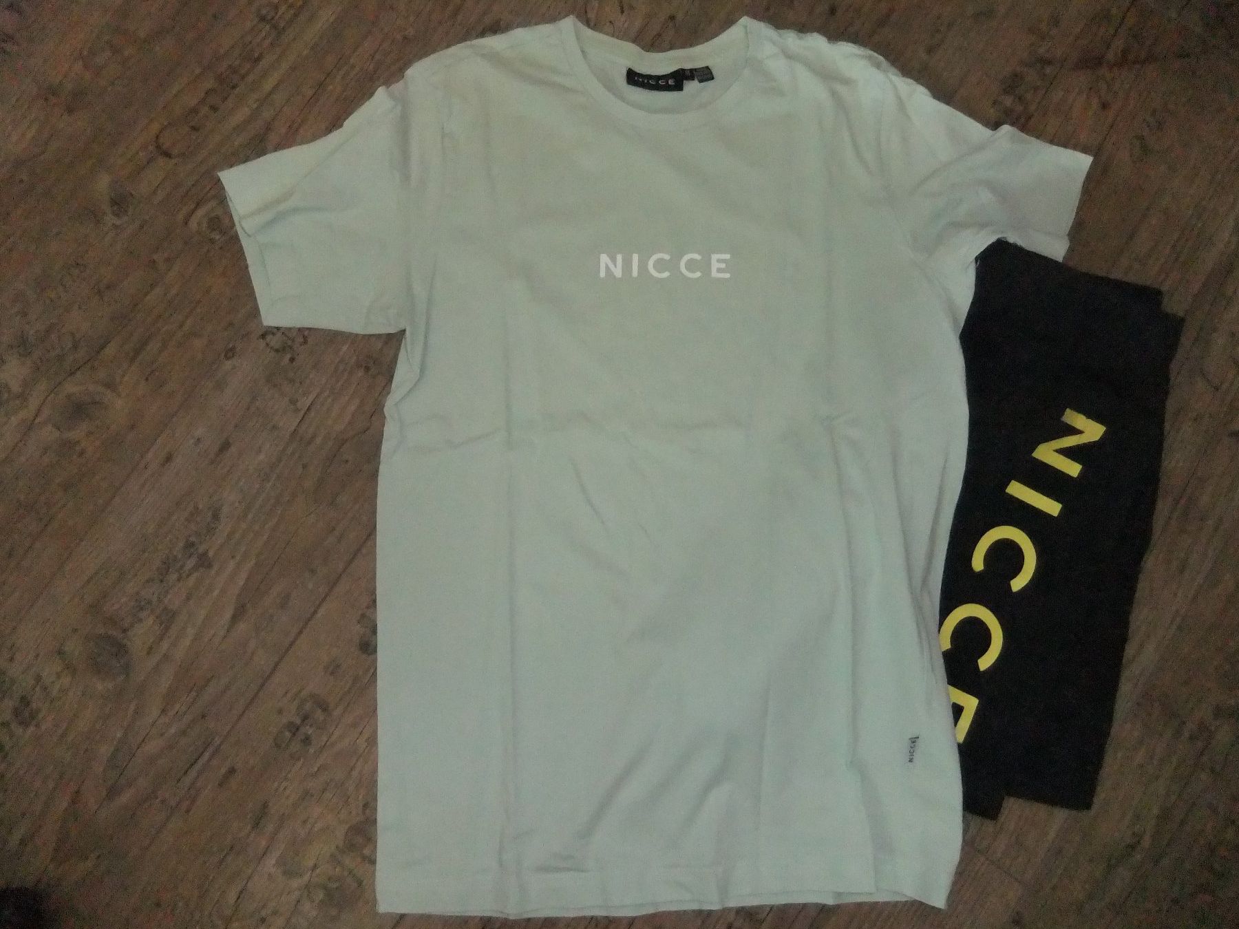 Kleiderpakete: Shorths und Shirt Gr. M Nicce – Gebraucht aus Schleitheim von cabrio58 4