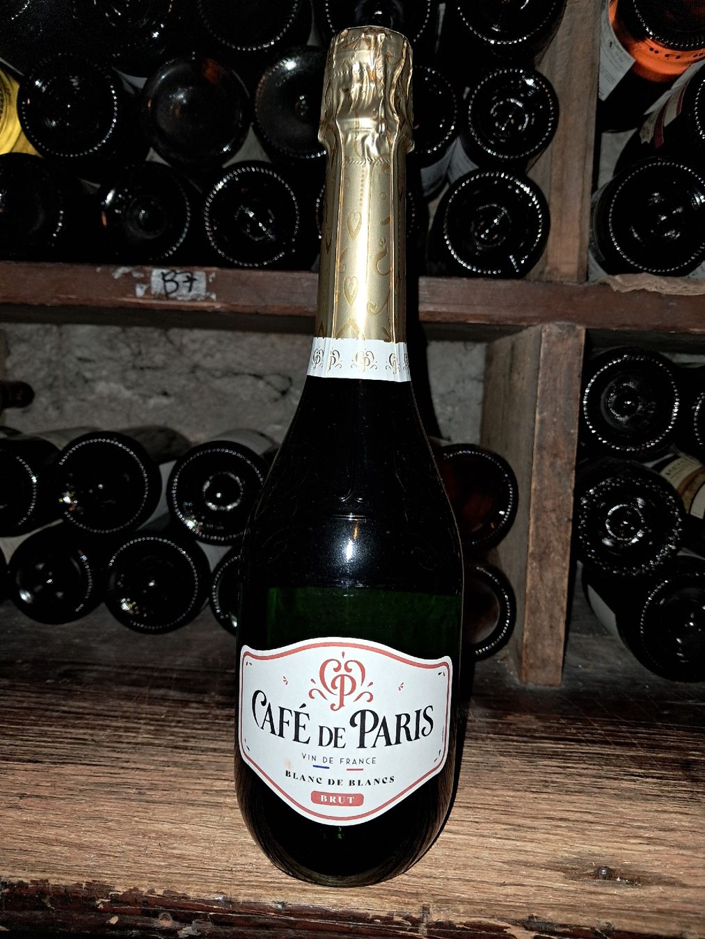 Wein: Café de Paris Blanc de Blancs Brut – Neu und originalverpackt aus Le locle von juliensaran