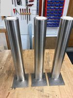 3 pieds de table en inox