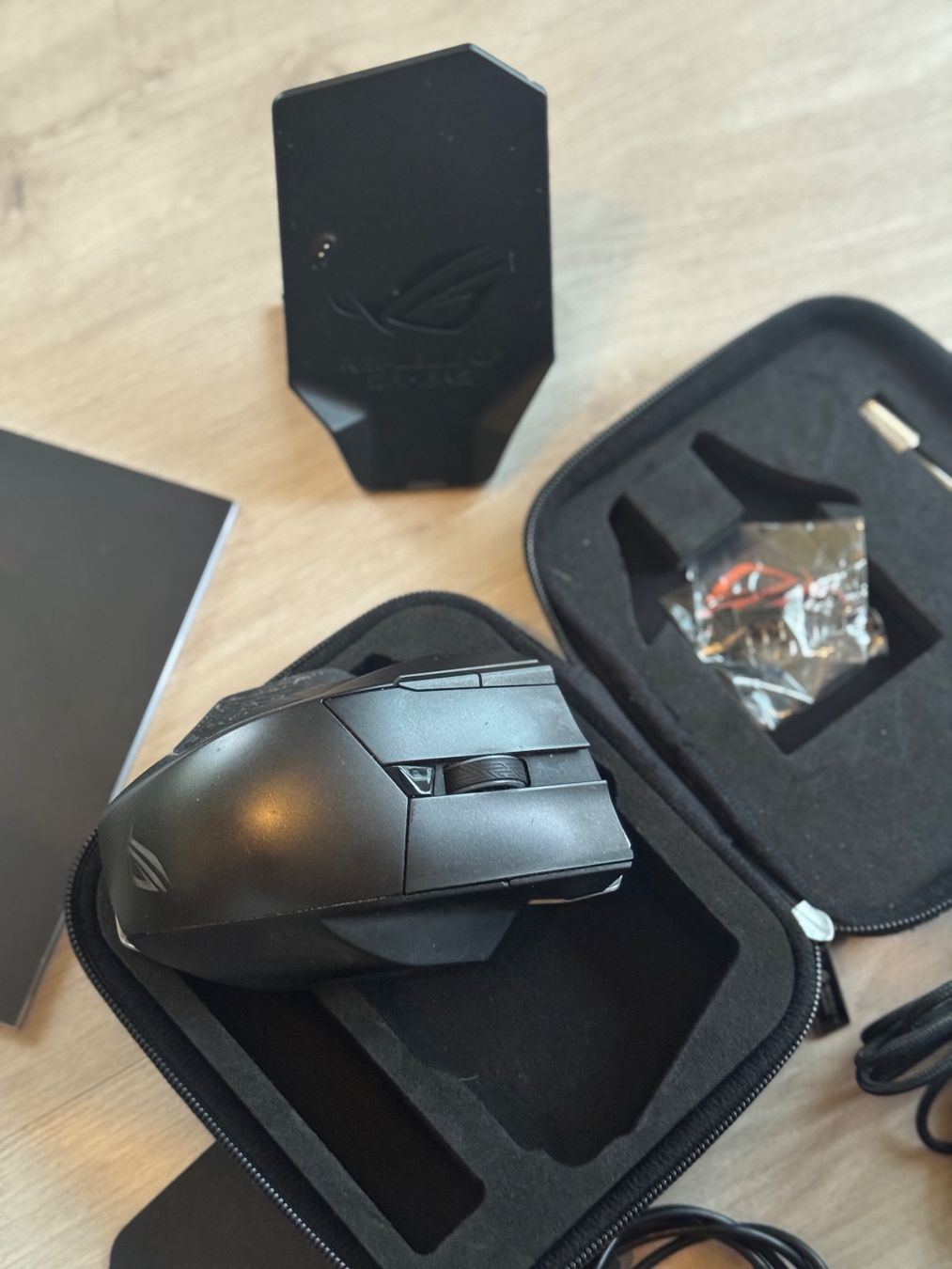 Asus Souris: ASUS ROG SPATHA WIRELESS GAMING MOUSE – D'occasion à Neuchatel par Mr-Nobody 1