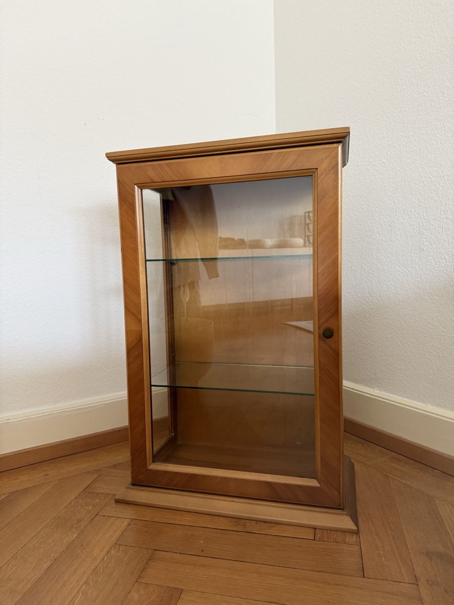 Vetrine: Holz-Vitrine – Usato da Zürich venduto da sasast