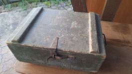 orig. CH-Armee Holzkiste 48x34x22cm Telefonie Geb. Bttr. 12