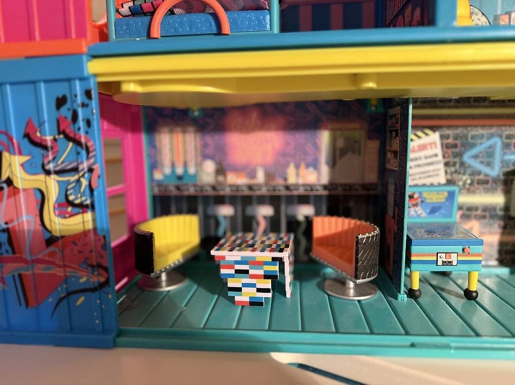 Maisons & Meubles de poupées: LOL clubhouse – D'occasion à Bevaix par bigtim 4