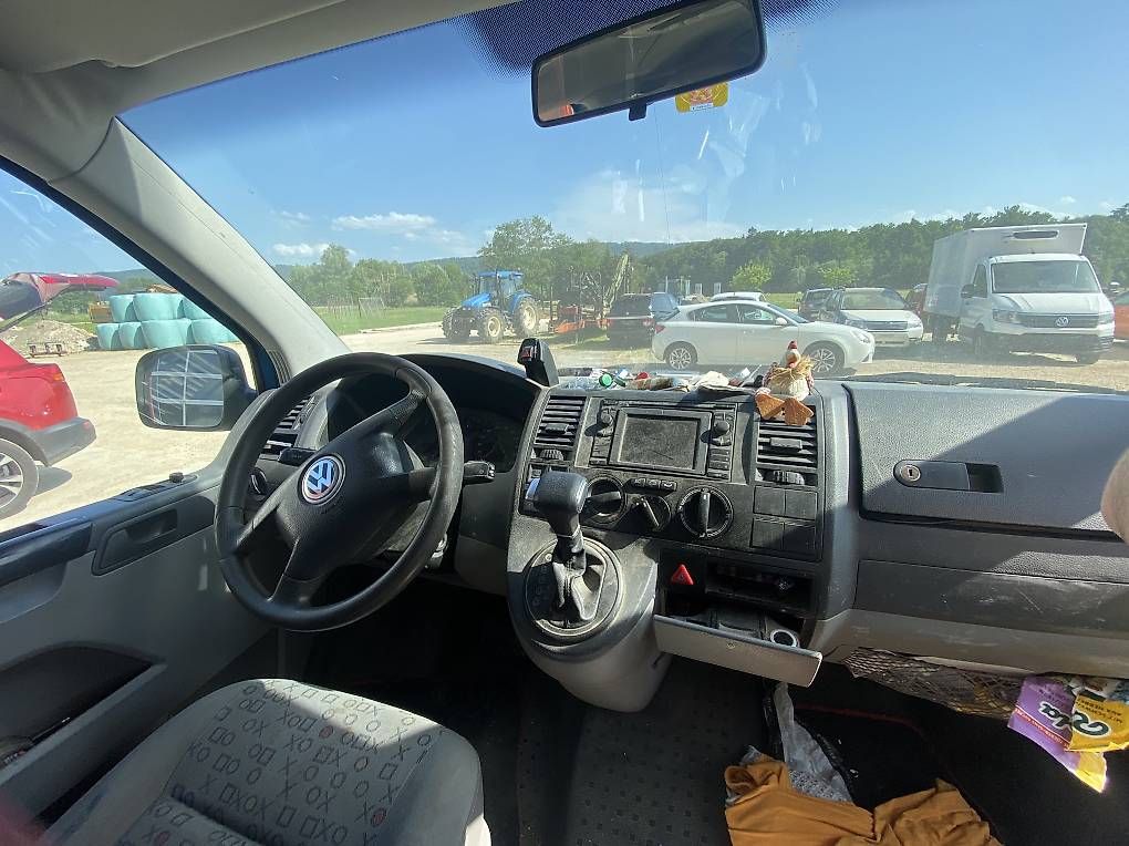 Automobili: VW T5 Shuttle – Usato da Porrentruy venduto da phicycle 4