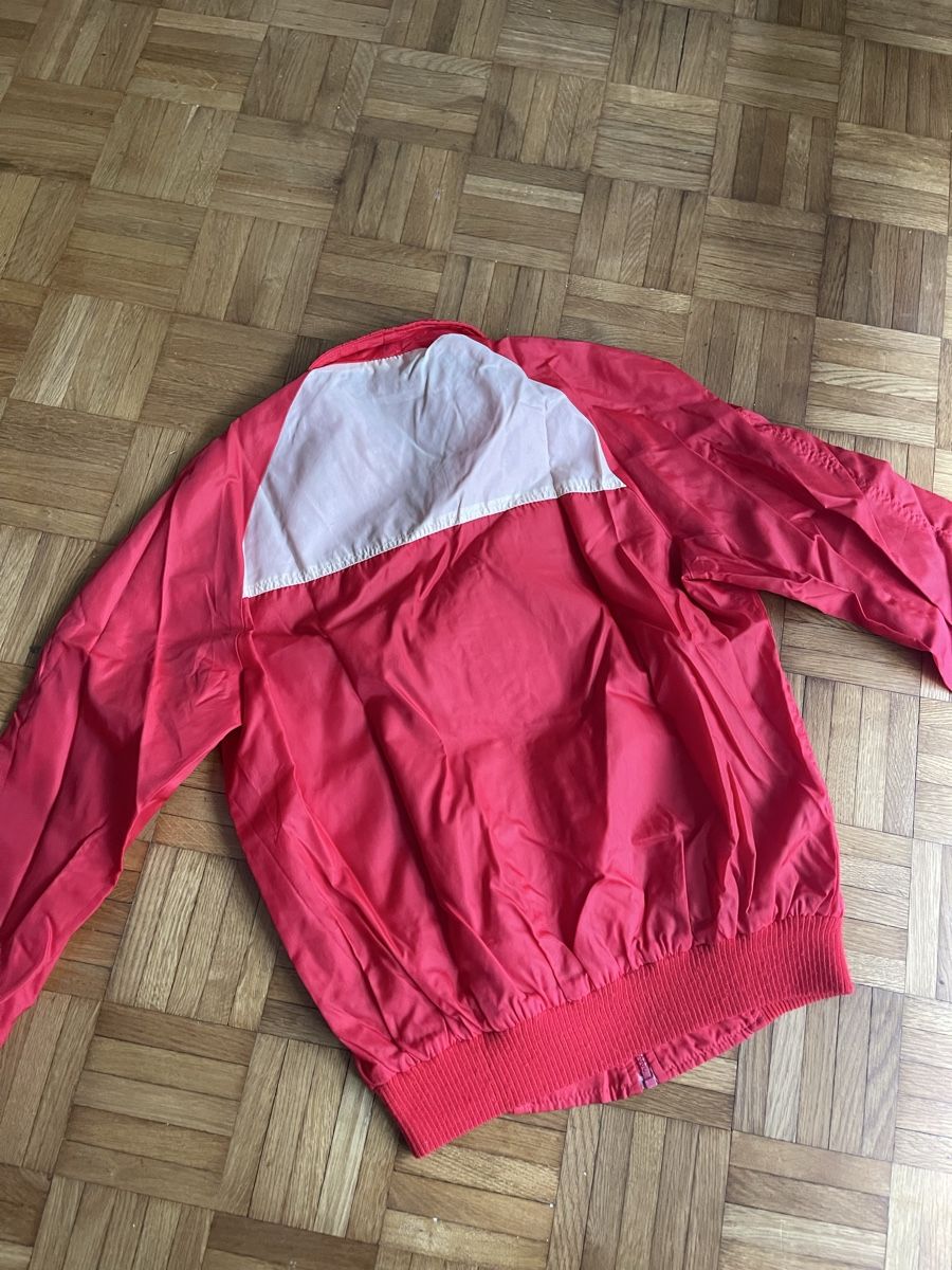 Giacche: Charly Sportswear Red Jacket Small – Nuovo (secondo la descrizione) da Genève venduto da FoundTears 1