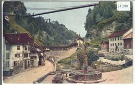 Fribourg - La fontaine de la Fidelite et le pont du Gotteron