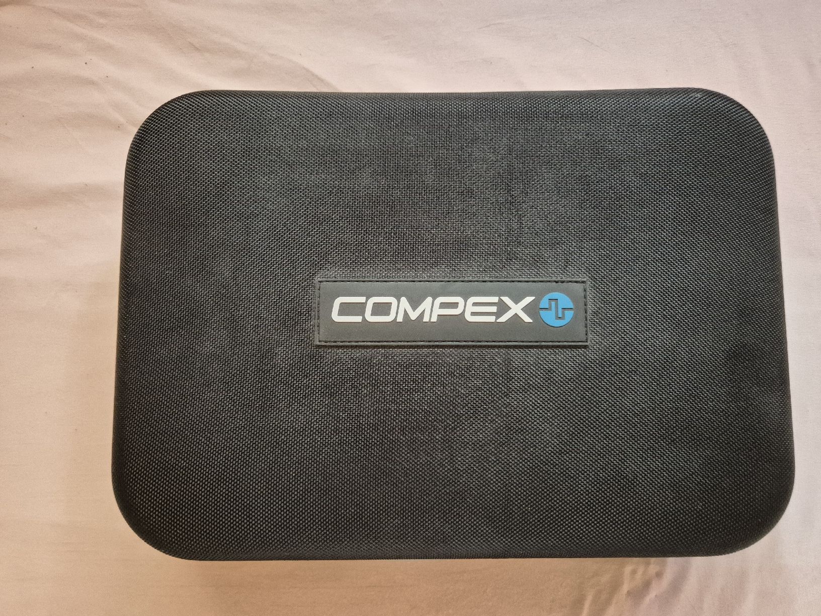 Compex Massagegeräte: Pistolet de massage COMPEX, avec mallette, neuf – Neu (gemäss Beschreibung) aus Daillens von jay_z 2