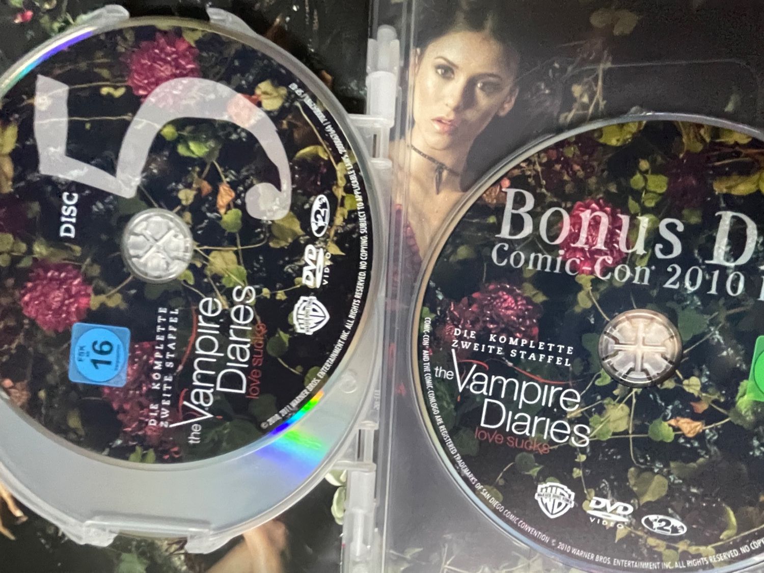 Tutti i DVDs: The Vampire Diaries – Usato da Muri b. Bern venduto da AdidasCollector 5