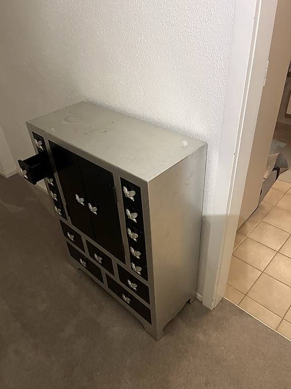 Kommoden: Schönes Möbelstück mit Schubladen – Gebraucht aus Brugg AG von Freeheeler02 2