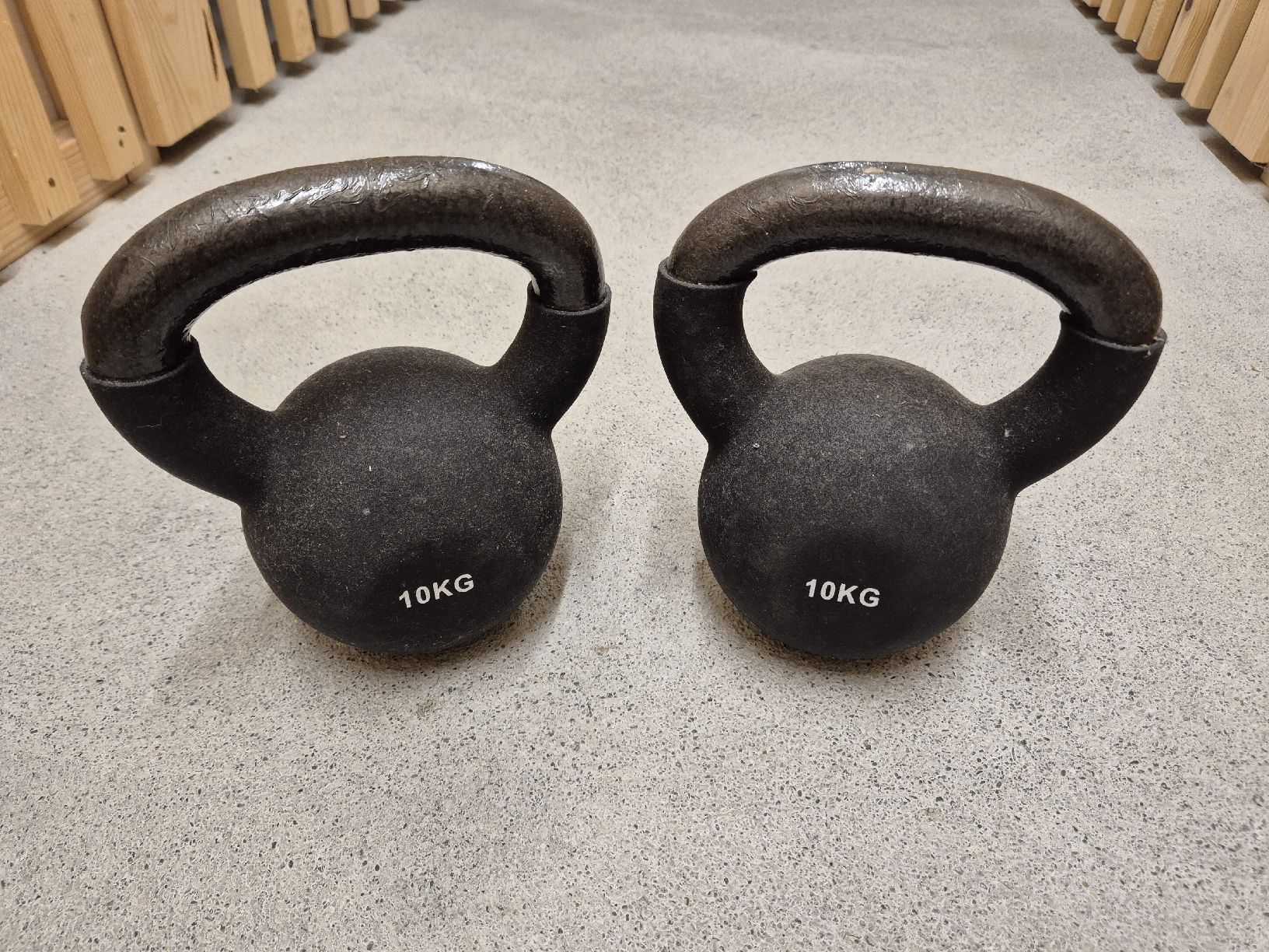 Poids & Haltères: 2x Kettlebell 10kg – D'occasion à Sursee par wmbcar