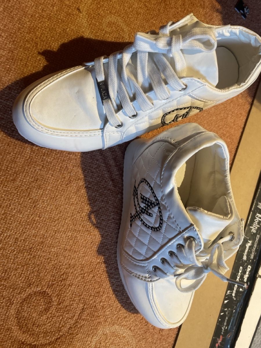 Scarpe da donna: Weisse Keilabsatz Sneakers Gr. 39 – Nuovo (secondo la descrizione) da Goldingen venduto da FirebirdLady92 2