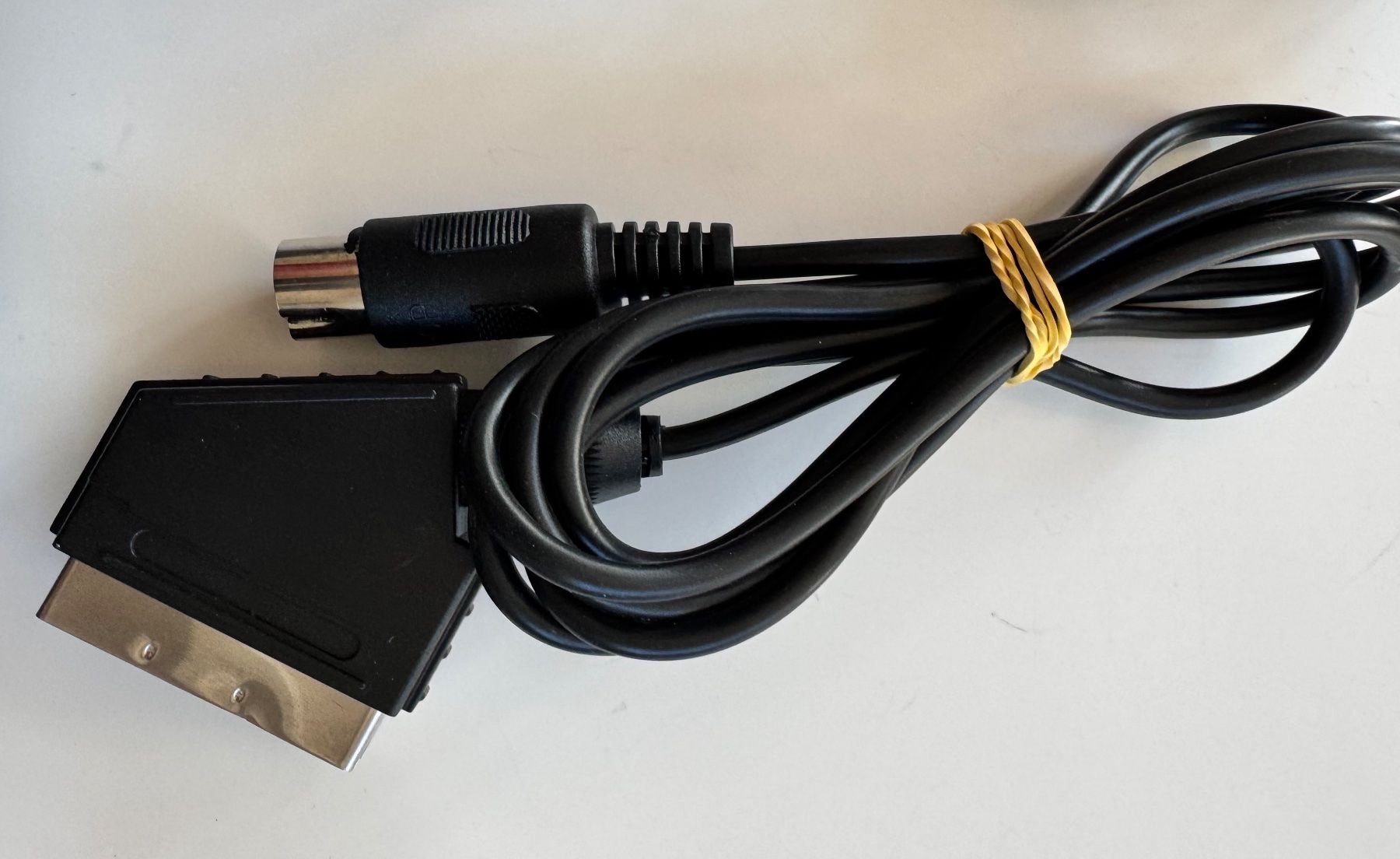 Sega Console: Console Sega Mega Drive 16-Bit avec 2 manettes et cables.... – Usato da Leytron venduto da SuPer_BoCk 3