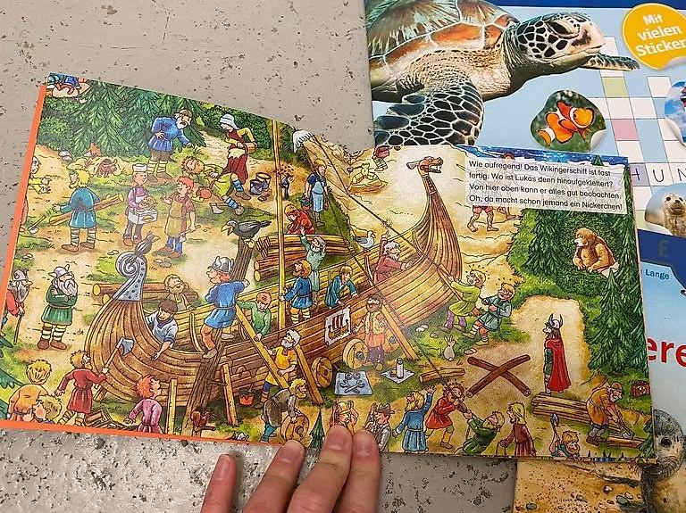 Bücher: Bücher und Hefter für Kinder – Neu (gemäss Beschreibung) aus Zürich von Cleo234 1