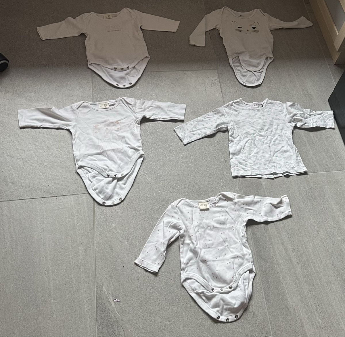 Kleiderpakete & -sets: Babykleiderpaket, Grösse 68, Mädchen – Gebraucht aus Fahrwangen von lya_n6l6 3