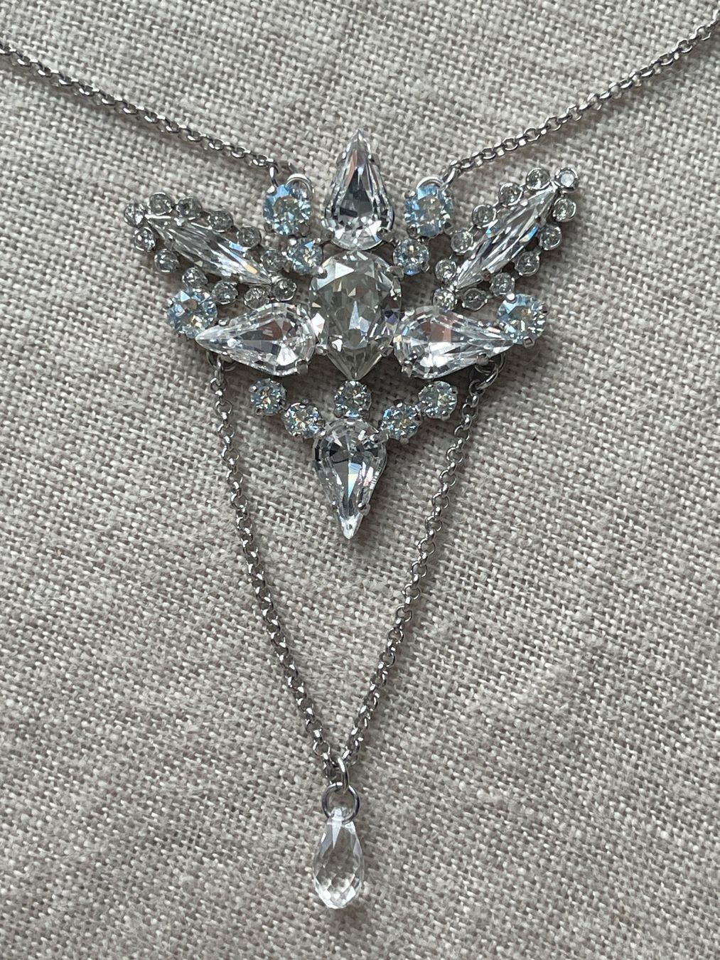Ketten: Halskette mit viel Strasssteinchen ✨ – Neu (gemäss Beschreibung) aus Brütten von Rod816 4
