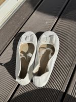 Ballerines blanches pour enfant avec noeud