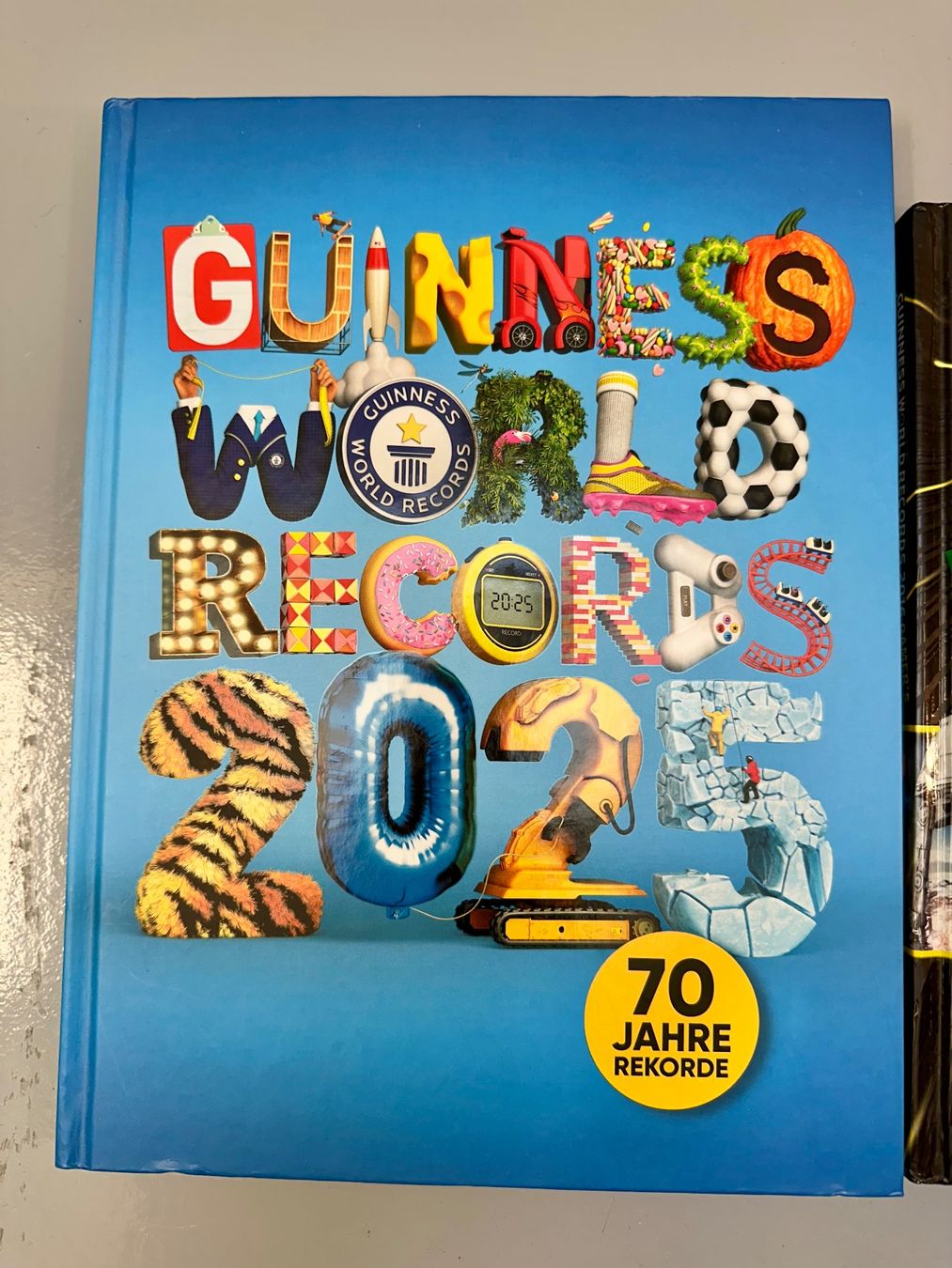 Bücher: 2x GUINNESS BÜCHER AB 1.- !!! – Gebraucht aus Zürich von NIKI777 1